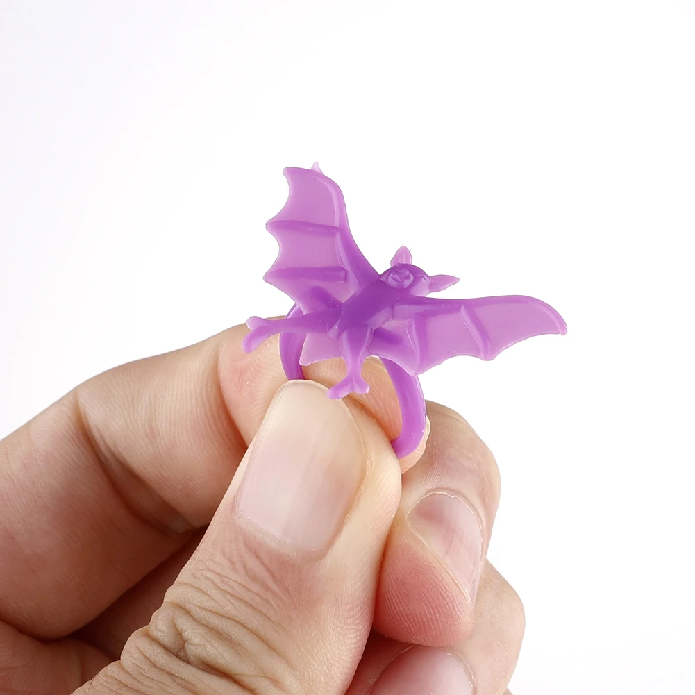 30 шт. маленькие светящиеся жуткие кольца с изображением скелета летучей мыши