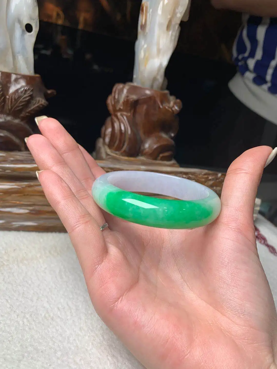 

zheru jewelry natural Myanmar jadeite A-class 54mm-62mm green two-color bracelet elegant princess bracelet with certificate