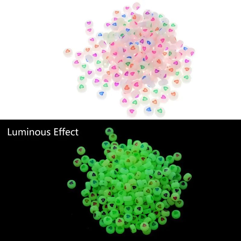 100 шт. 7 мм в виде букв алфавита светится темноте разделенные бусины световой