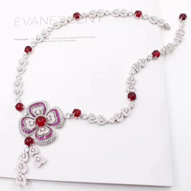 

Classic Brand Fashion Party Feast For Women Banquet Pendant Red Crystal Hyperbole Necklace Fine Costume Jewelry
