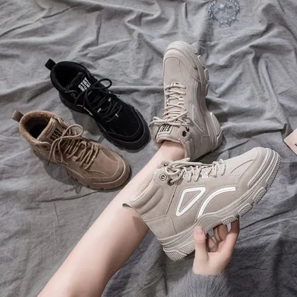 

2021 new fashion all-match winter plus velvet warmth thickened reflective cotton shoes flat shoes one size smaller
