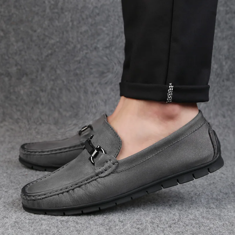 

Genuine Leather Shoes Men Loafers moccasins Soft Comfortable Men Casual Shoes Slip on outdoor breathable Male Driving Shoes