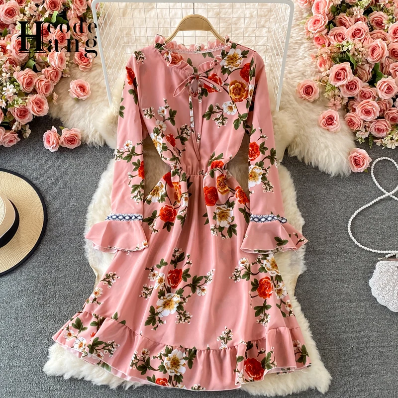 

HangCode Women Dress Autumn 2021 Fashion Ruffles Flower Print Chiffon Dress Long Flare Sleeve A-line Party Midi Dress Vestidos