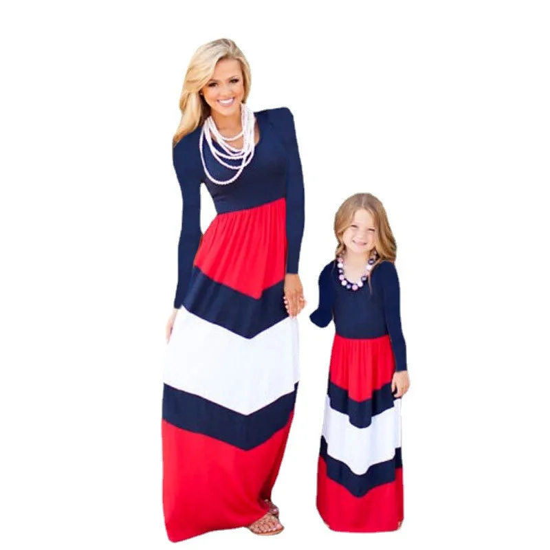 

2021 Mother daughter dresses Family matching Clothes Women Kids Girl Printing Stripes Dress mommy and me clothes T shirt Dress