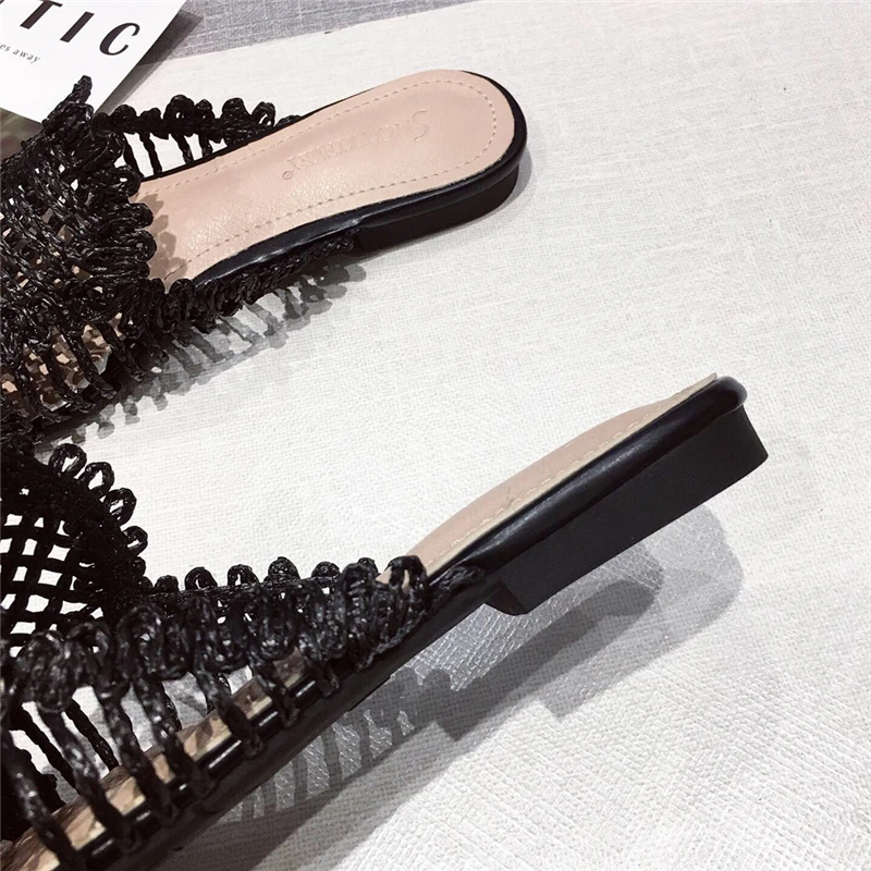 

Flat Shoes Female Rubber Slippers Pointed Toe Slipers Women Luxury Slides Fretwork Heels Low 2021 Designer Cover PU Fabric Cane