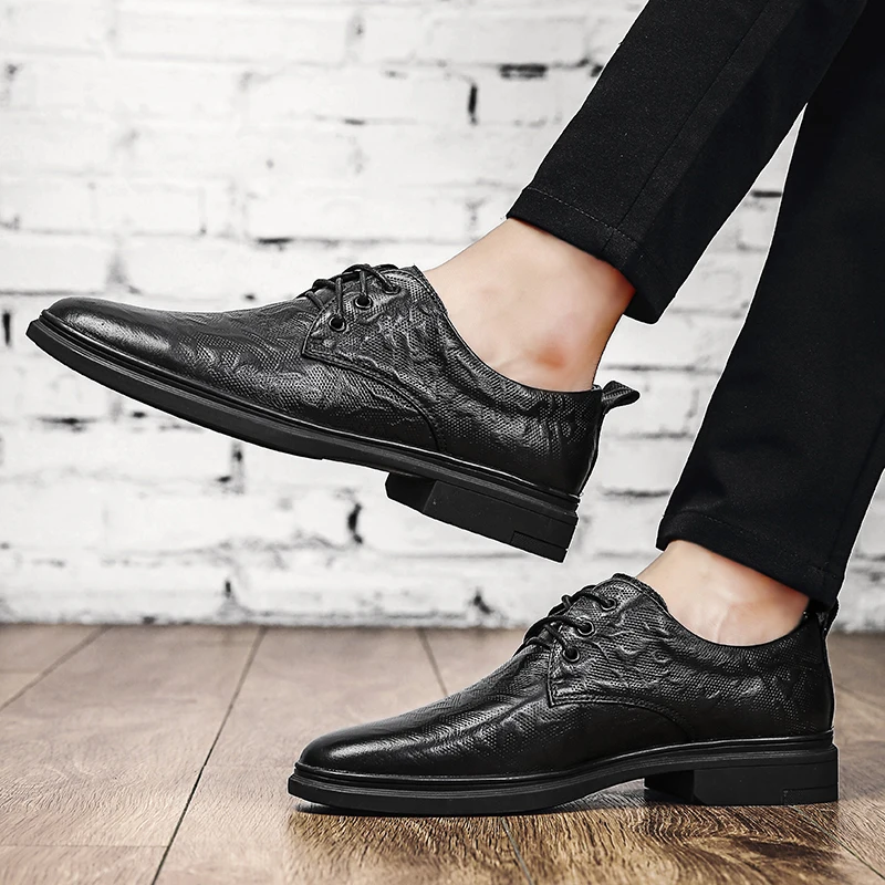 Хит продаж дышащие мокасины на плоской подошве мужские Модные деловые черные