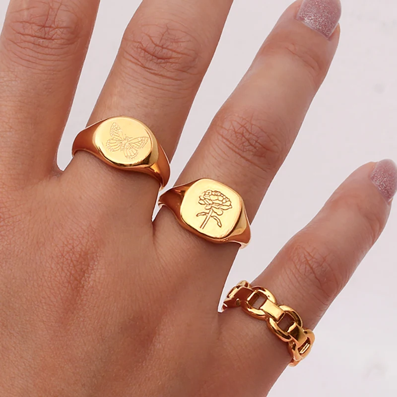 

2022 Luxury Beautiful Stainless Steel Jewelry Gift Woman Fast Delivery Flower Butterfly Engraved Square Gold Ring