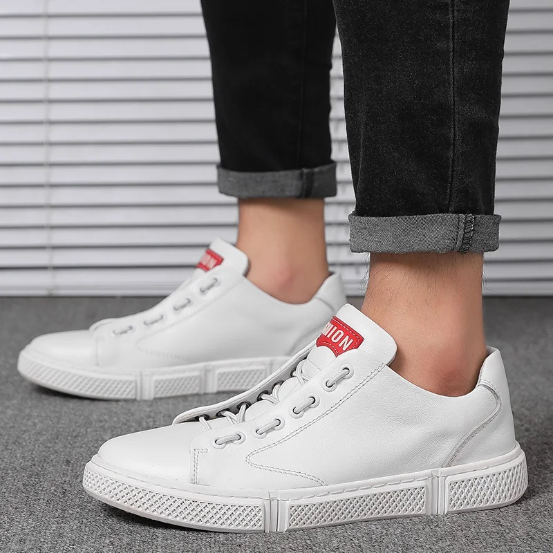 

Fashion Vintage 2021 Spring Men Casual Lace up Lightweight Comfortable Breathable Walking Sneakers Men Casual Flat Sneakers