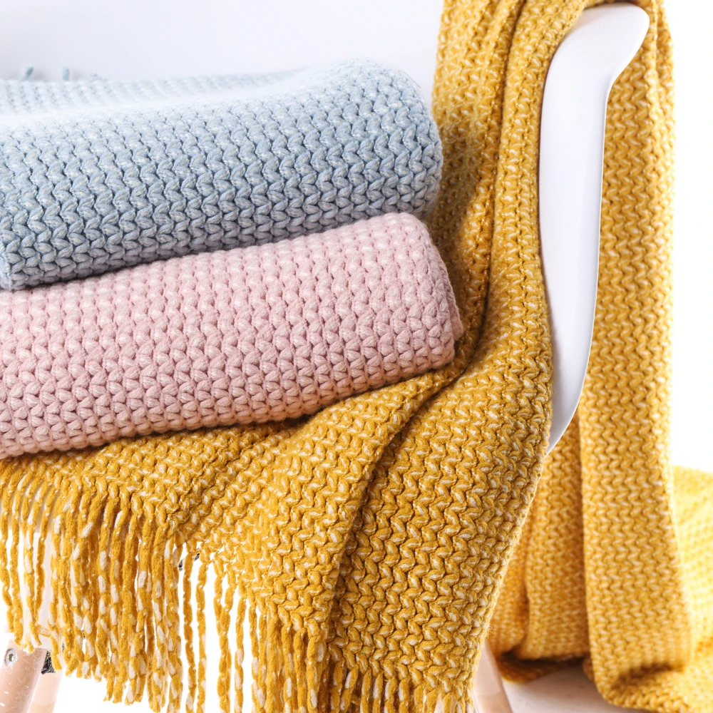 Вязаное одеяло Battilo для дивана кровати пляжа путешествий мягкое и удобное