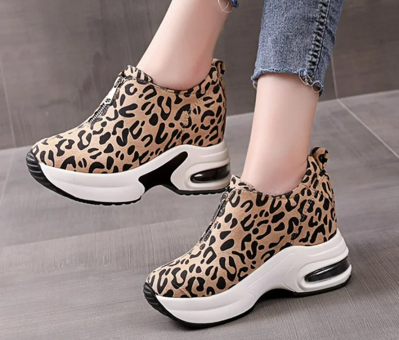 

Women Casual Platform Shoes Woman Sneakers Canvas Slip on Shoes for Women Height Increasing Wedges Shoes