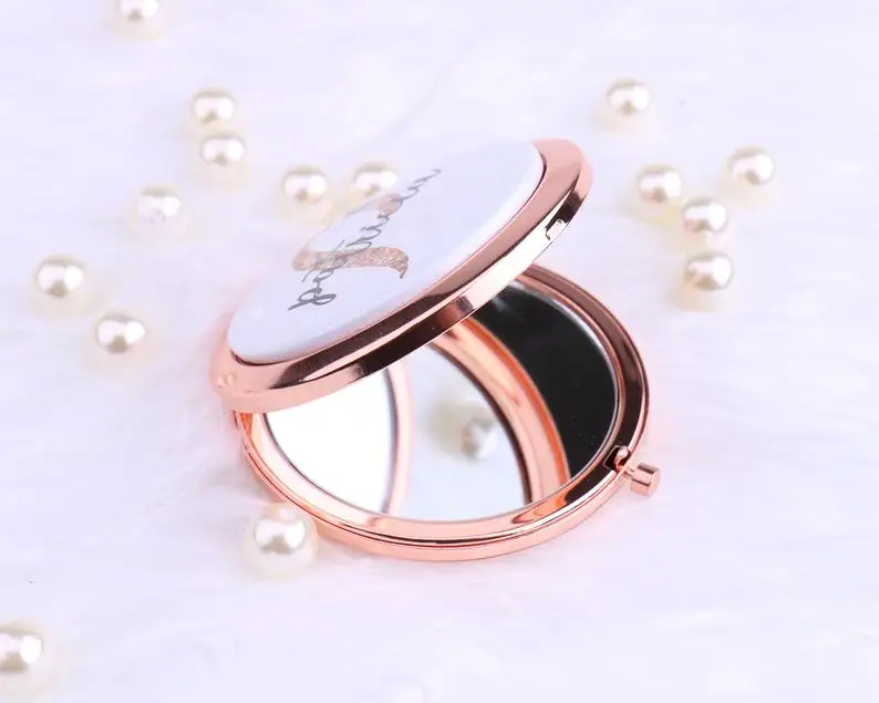 Bulk Bridesmaid Gifts - 5x Personalized Initial Compact Mirror Names Monogram Letter Alphabet Hen Bachelorette Party | Дом и сад