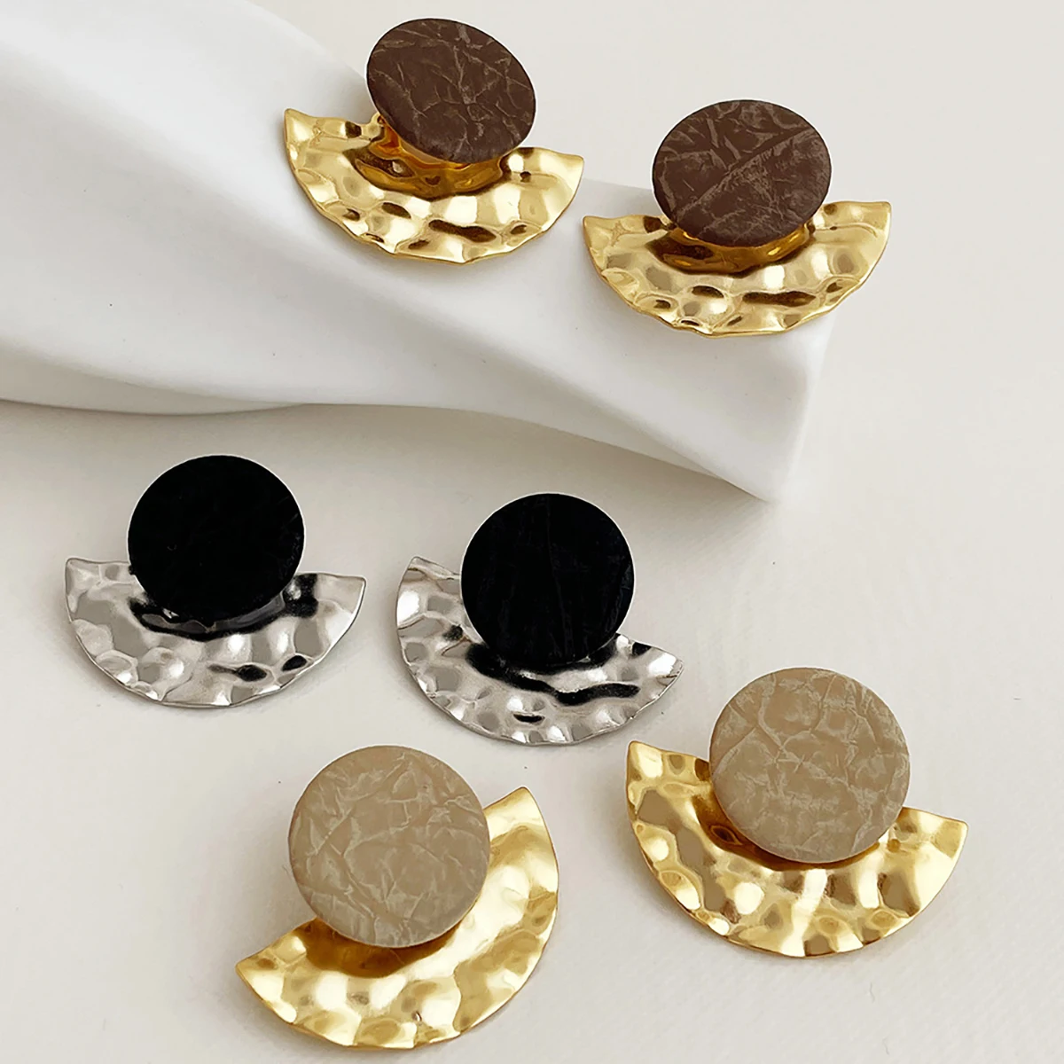 

AENSOA 2021 New Trendy Irregular Metal Sector Geometric Golden Drop Earrings for Women Cute Small Leather Round Earrings Gift