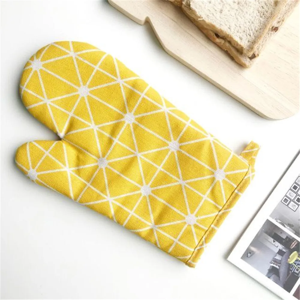 

Kitchen Thickened Heat-insulating Gloves Microwave Oven Special Household Anti-scalding Gloves High Temperature Baking Tools 1PC