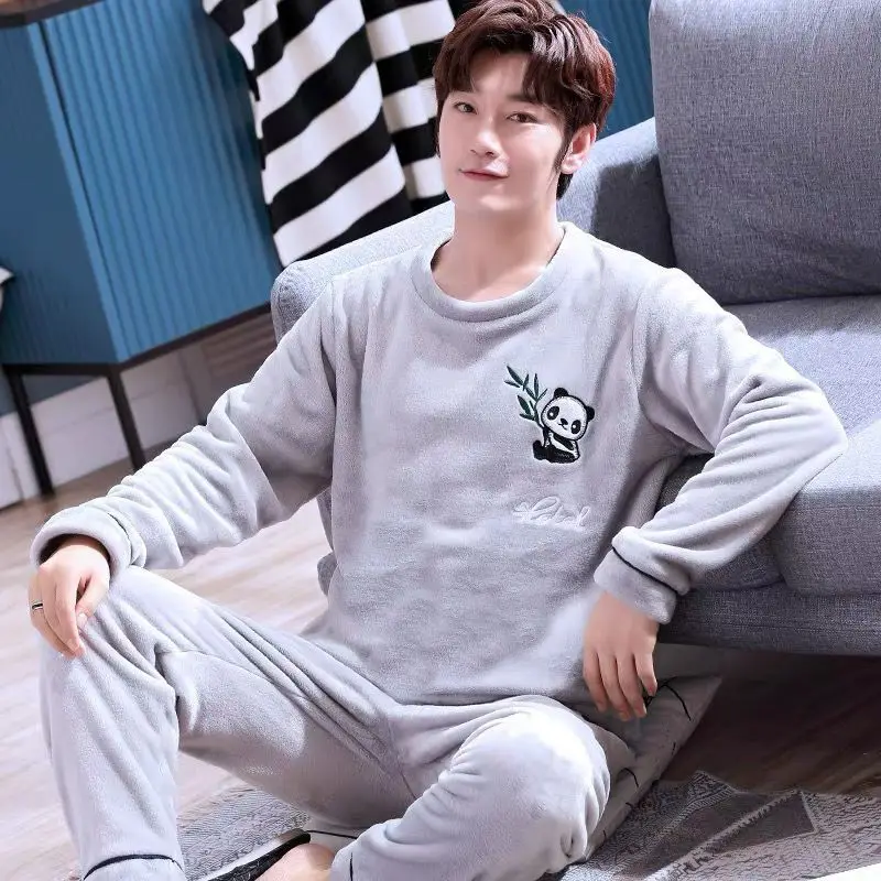 Men's Pajamas Autumn Winter Plus Thick Velvet Cartoon Korean Pajamas Flannel Homewear Winter O-neck Ensembles De Pyjama