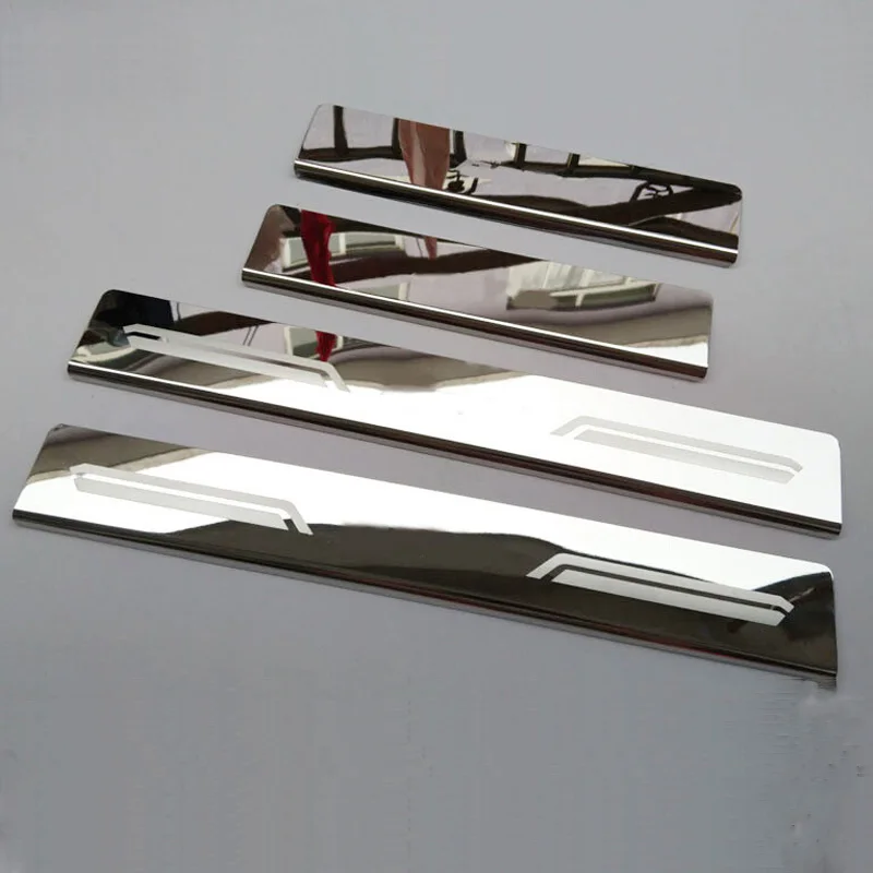 

Stainless Steel Door Sill Strip For Toyota Hilux REVO 2015-2017 Automobile Welcome Pedal Auto Styling Stickers Accessories 4 Pcs