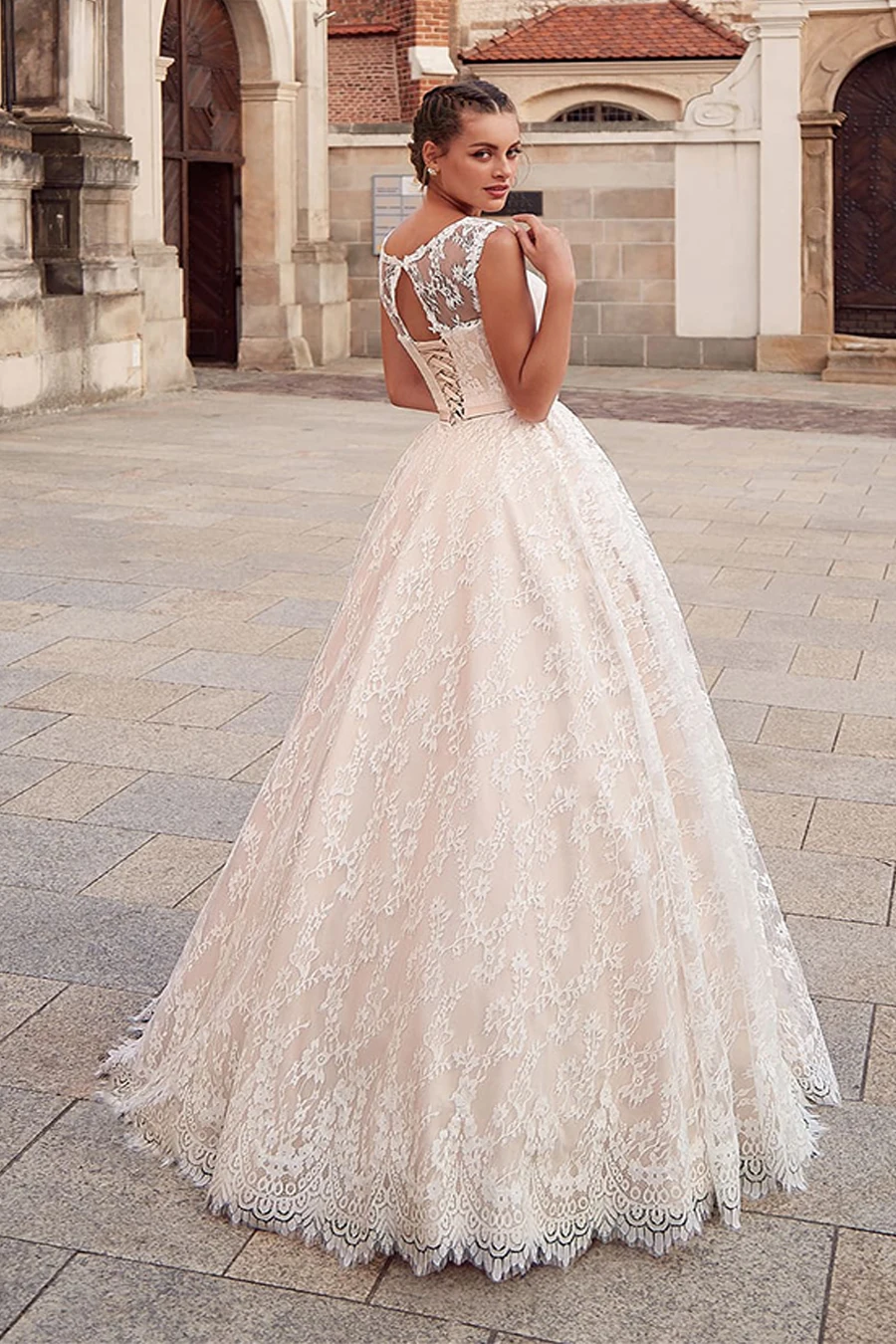 

Sexy Open V-neck Sleeveless Wedding Dress Vestido De Noiva Applique Lace Backless Wedding Gowns Robe De Mariage