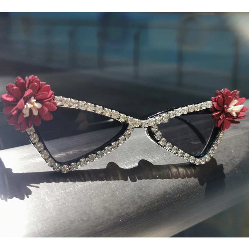 

ZAOLIHU Samll Cat Eye Kids Sunglasses Red Leather Flower Baby Shades Gorgeous Crystal Children Sun Glasses Cute Gafas De Sol