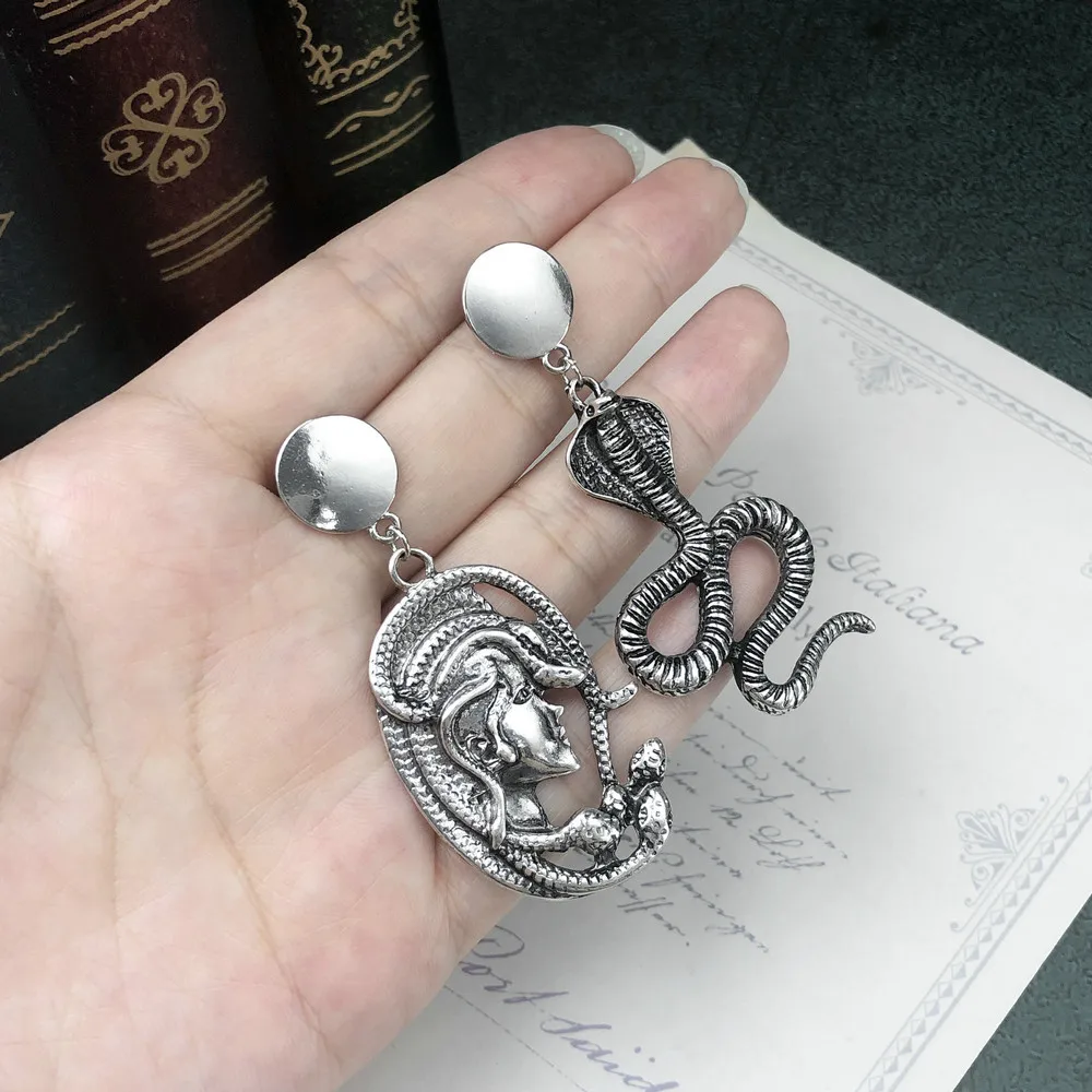 Готический Темный Панк Цвет: старое серебро Медуза королева Гидра Голова змея