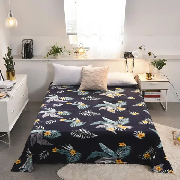 Двухслойное мягкое теплое одеяло из кораллового флиса покрывало диван плед