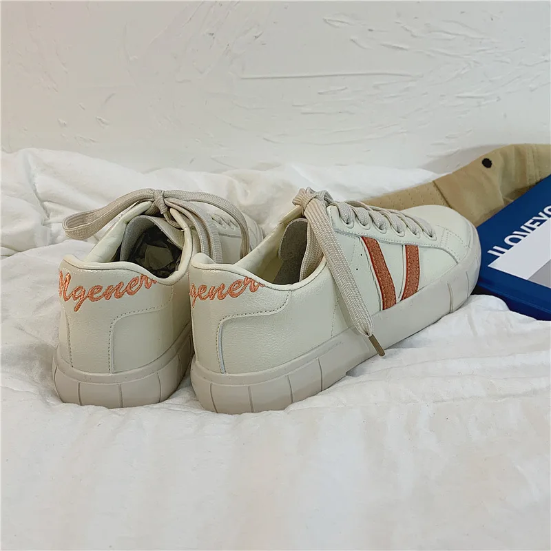 

Baskets Designer Shoes Woman Sneakers Platforms Chunku Sneakers Women's Flat Shoes Female 2021 Fashion Women's Spring Footwear