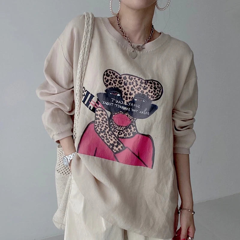 

GLODTAOS Oversized Top Femme Casual Loose Cartoon Print Split T-Shirt Women Long Sleeve White O-neck Crop Top Mujer