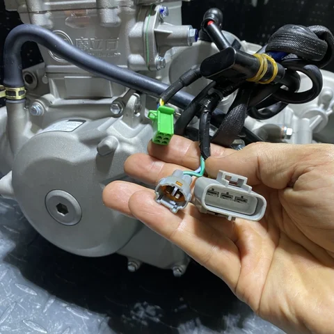 Двигатель NC300cc ZS177 в комплекте с двойной головкой распределительного вала и цилиндром 84 мм Двигатель Twincam Zohgshen 177 NC250 4 клапана