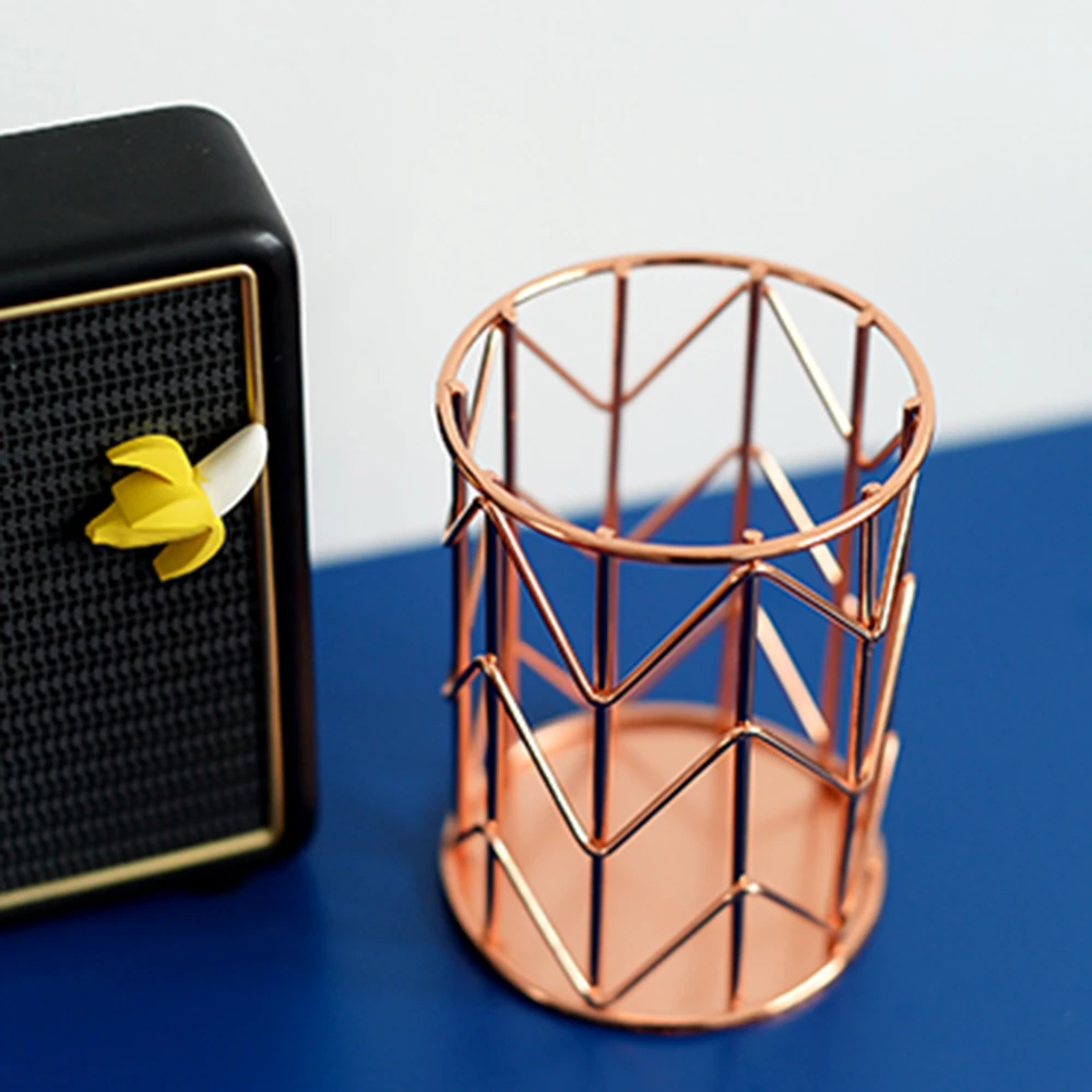 

Metal Pen Pencil Stationery Holder Makeup Brush Cosmetic Organizer Metal Storage Box Lipstick Container Decor