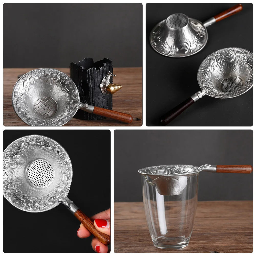 

1Pc Wooden Handle Tea Strainer Practical Tin Tea Infuser (Assorted Color)