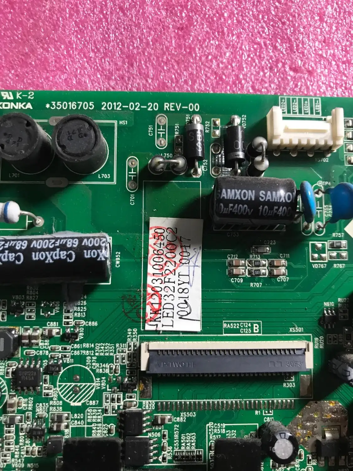 

Original Kangjia LED32F2200C motherboard 35016852 35016705 35016785 35018251