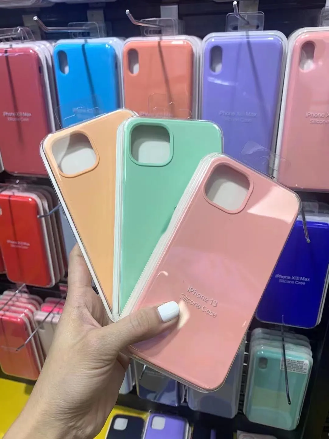 

10 шт./oem aaaaa силиконовый чехол для мобильного телефона 6 7 8 plus x xr max 11 12 pro max iphone13 чехол с корпусом
