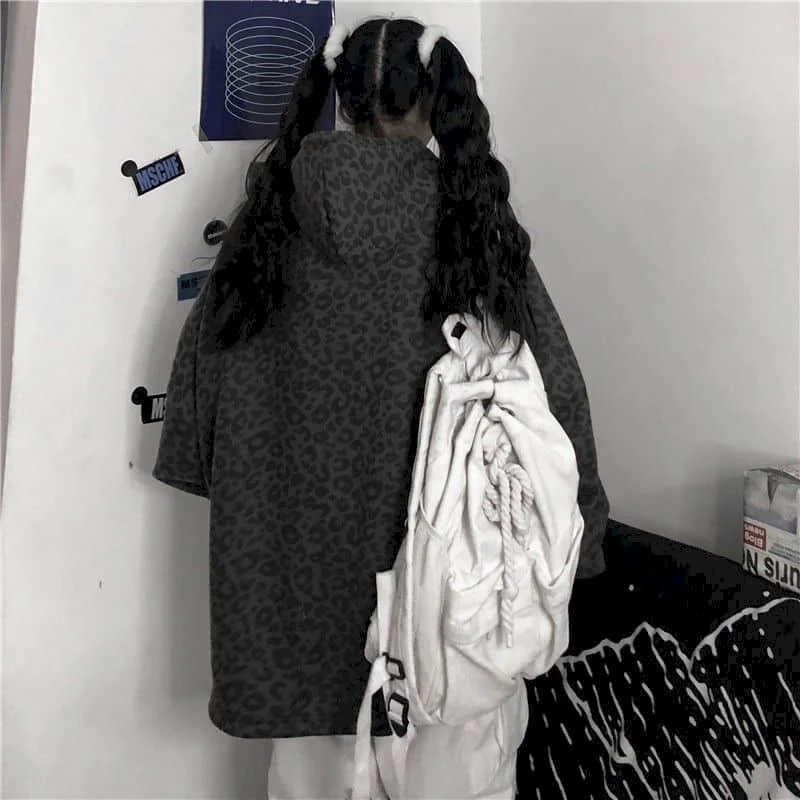 Свитшот с леопардовым принтом для мужчин и женщин толстовка рукавом летучая мышь