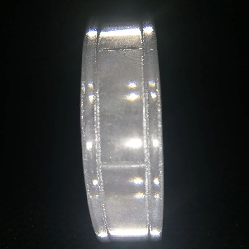 Светоотражающая лента для шитья 3 м х 1 5 см|Светоотражающий материал| |