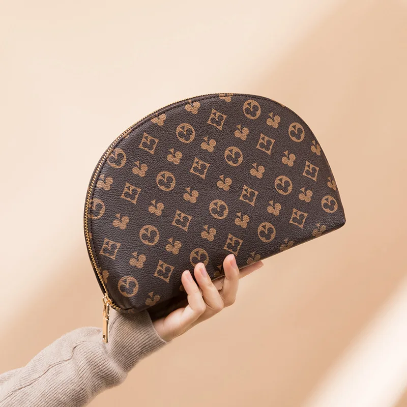 

2021 New Women Clutch bag Luxury Designer Handbag for Ladies Retro Printed Cosmetic Bag Underarm Leather Hand Tasche bolso mujer