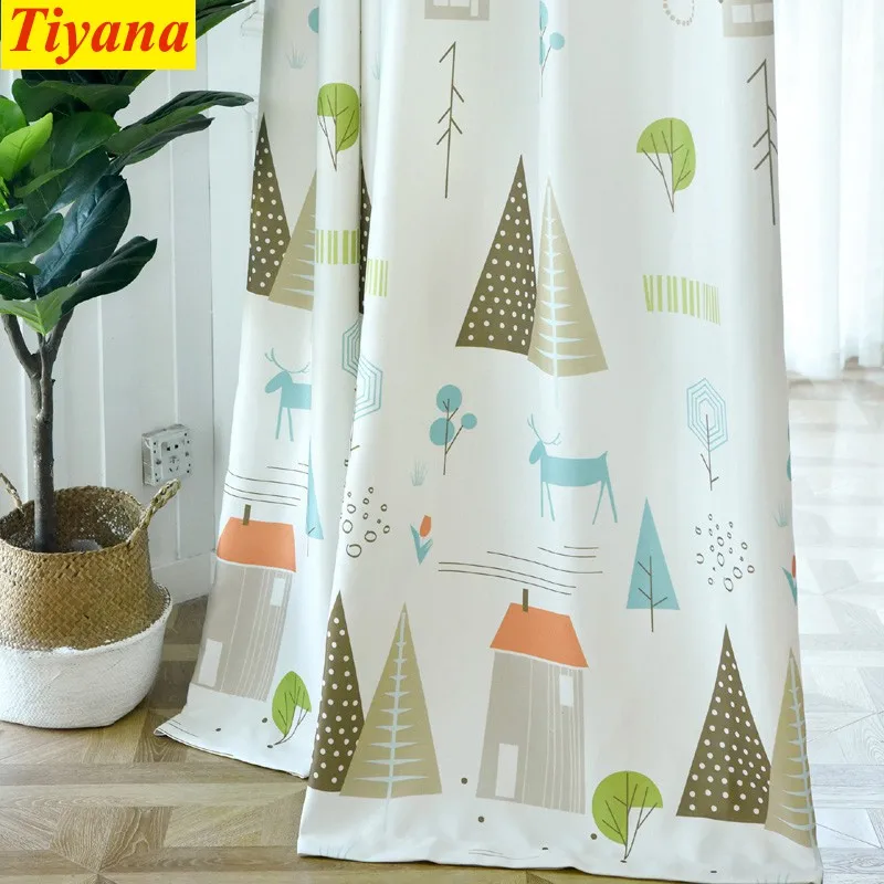 Занавеска на окна с принтом в виде домика рождественскую елку сельском стиле