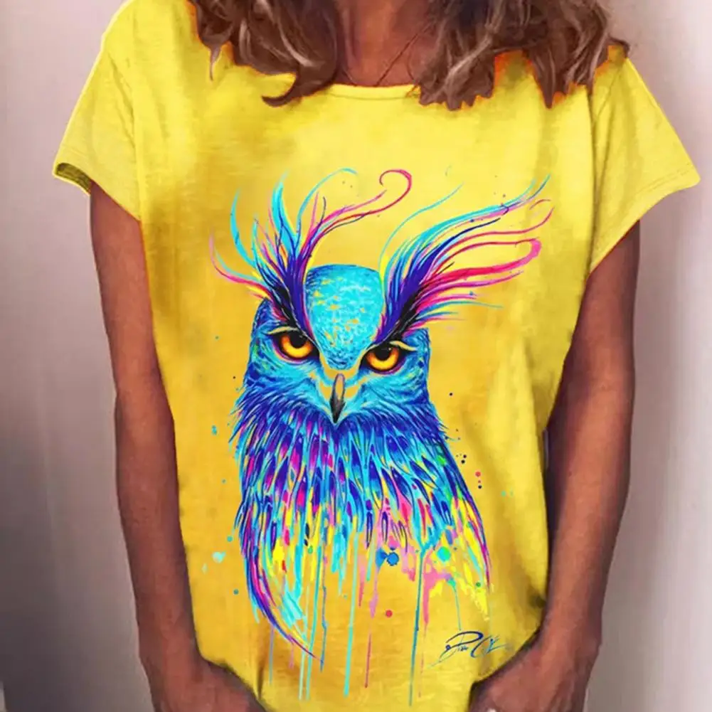 Женская летняя футболка с короткими рукавами и мягкие женские ботинки на каждый