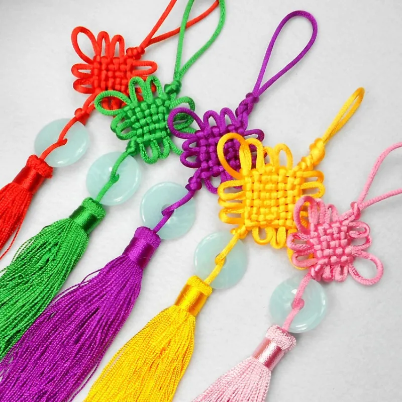 Небольшой нефритовый кусок китайские узлы кисточка декоративно прикладное