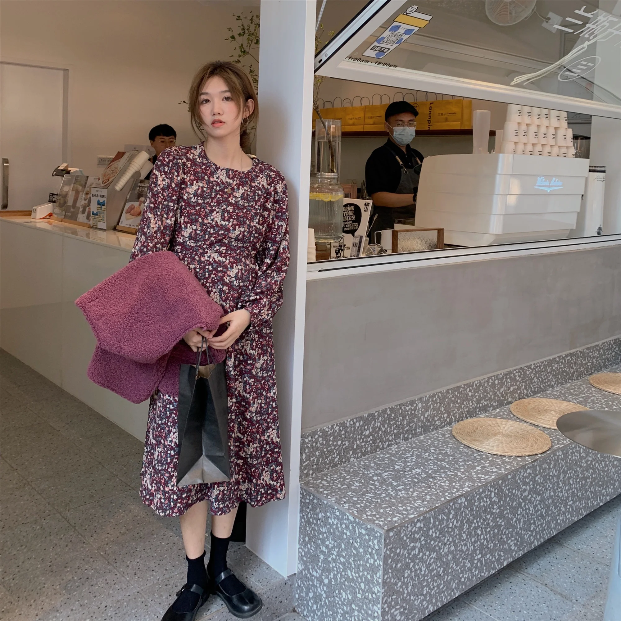 Цельнокроеное платье из овечьей шерсти Свободный жилет + с V-образным вырезом и