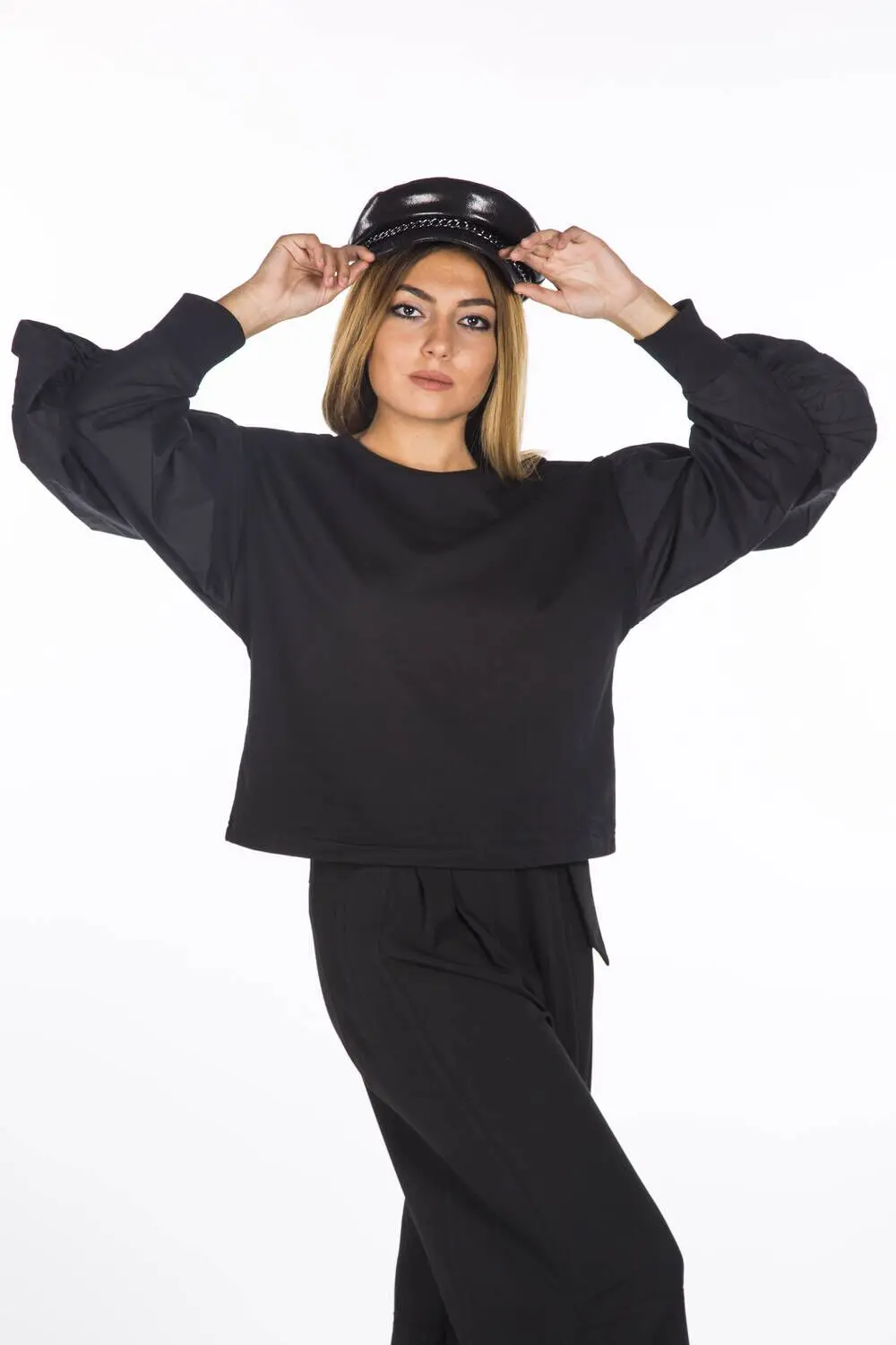 

Balloon Sleeve Black Womens Sweatshirt