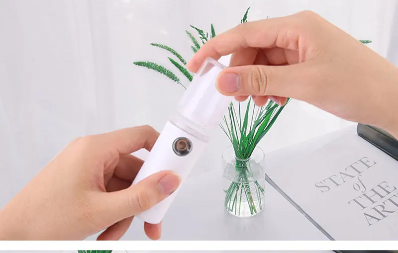 Portable Nano Mist Sprayer Facial Body Nebulizer Steamer Moisturizing and Skin Care Mini 30ml Face Spray Beauty Instruments