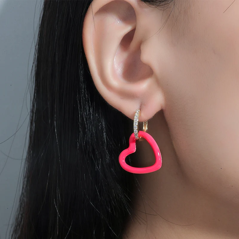 

2 шт. модный тренд в форме сердца милые конфетные цвета простые женские универсальные ювелирные изделия Вечерние