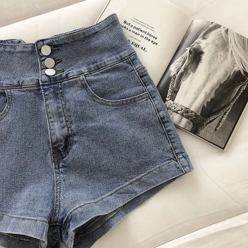 

Summer Fashion Denim Shorts Women High Waist Casual Metal Chain Button Wide Leg Pockets Simple Korean Retro Female Short Jeans