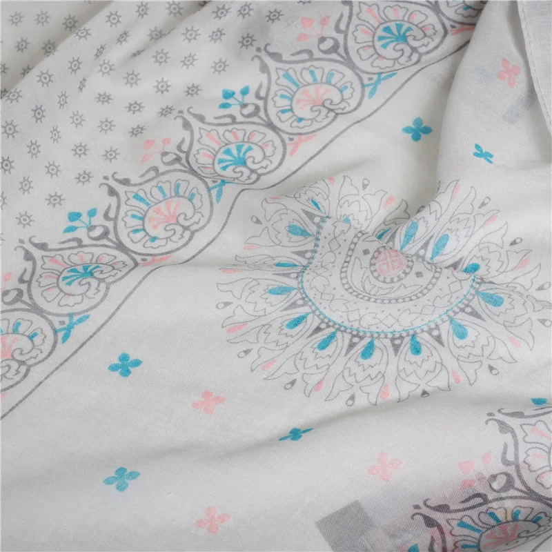 

Women fashion cotton and linen scarf summer sunscreen silk Scarves winter print tassel shawl Ethnic style dustproof beach towel
