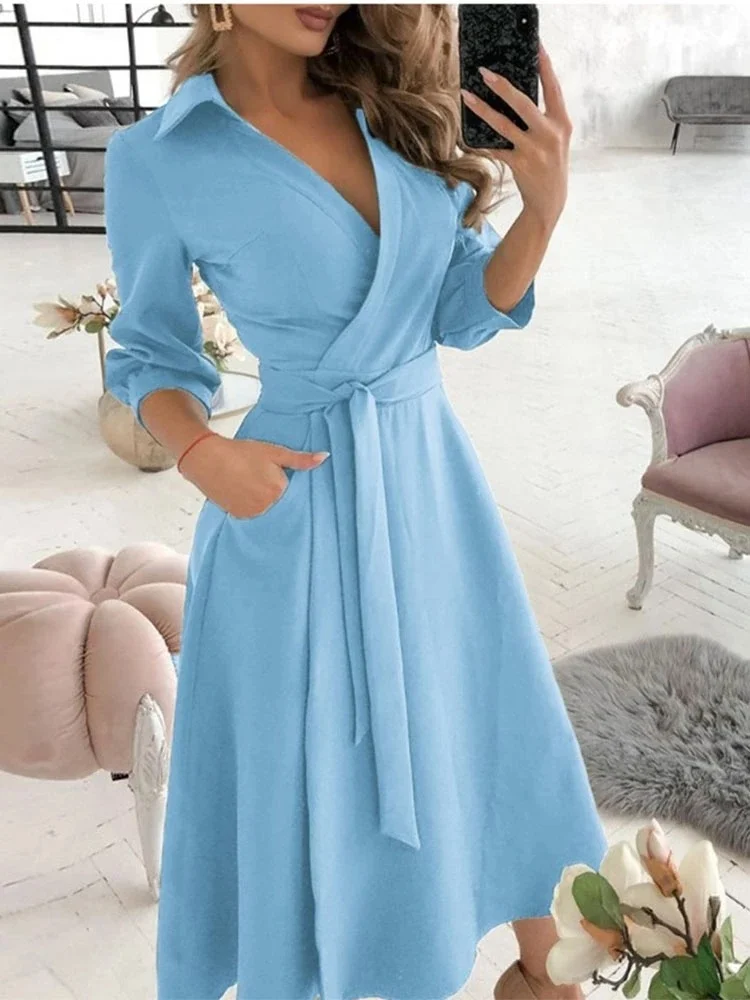 

Женское длинное платье-рубашка с V-образным вырезом и отложным воротником