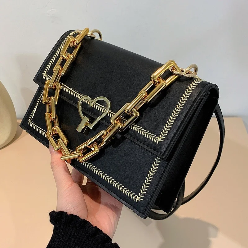 

Fashion casual ladies one-shoulder messenger bag net red small bag2021new thick chain portable female bag personality square bag