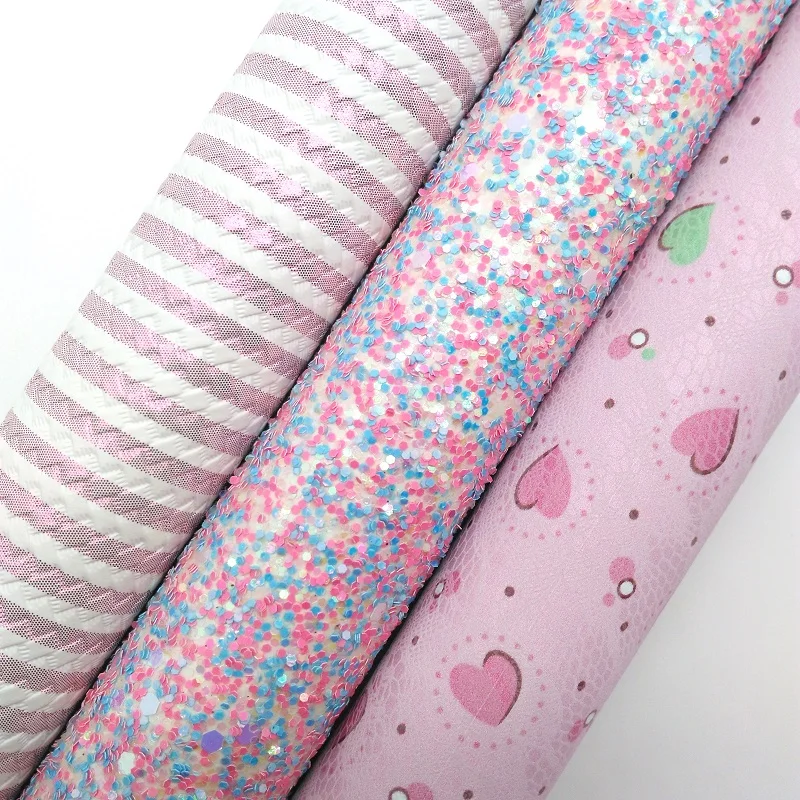 Розовая блестящая ткань полосатая искусственная сердца синтетическая кожа