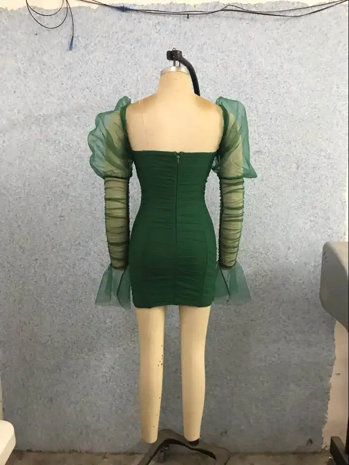 Новинка 2019 года осенне зимнее женское платье в стиле ретро темно зеленое с