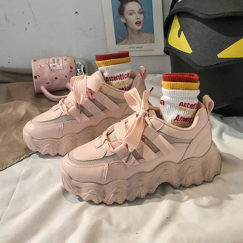 Женские кроссовки для бега увеличивающие рост сетчатые + ПУ розовые на платформе