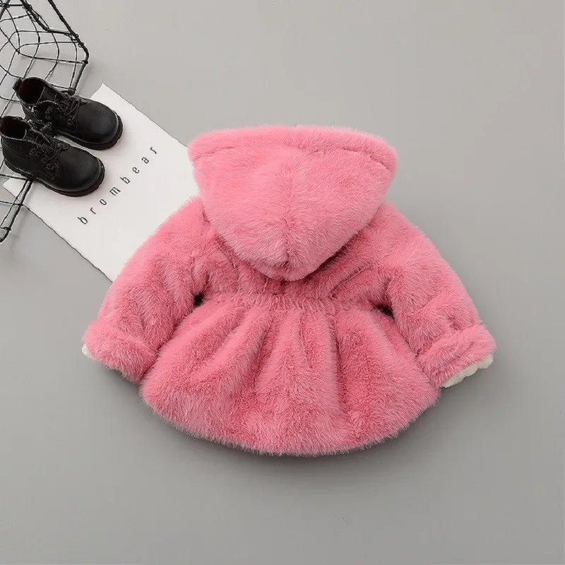 Зимний жилет из искусственного меха для маленьких девочек куртка с капюшоном