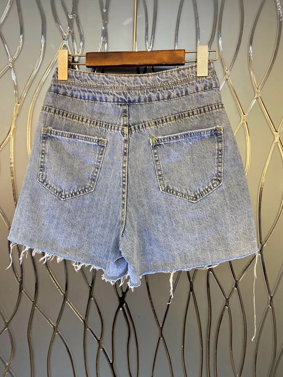 

2021 spring and summer new women's symmetrical pocket decoration A-line swing high waist casual denim shorts 313
