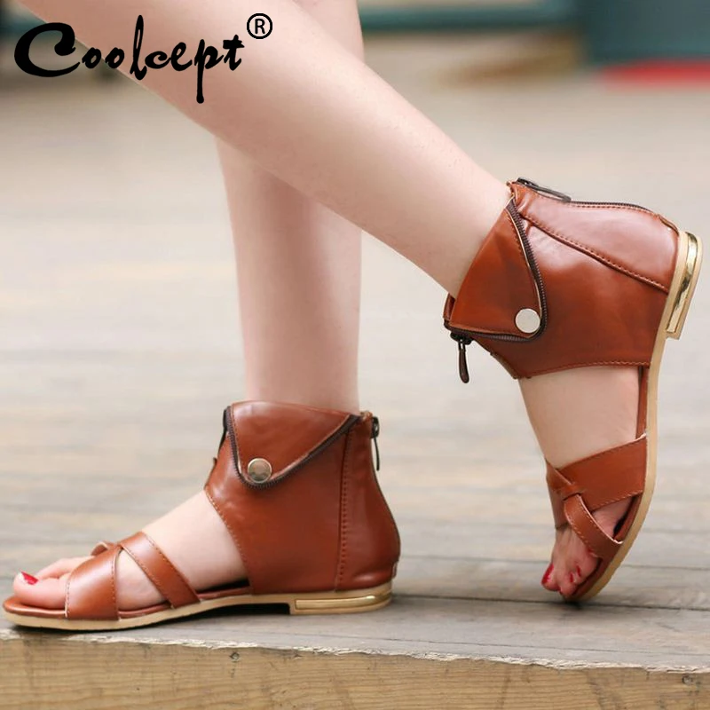 Женские сандалии гладиаторы на плоской подошве с молнией сзади Коллекция 2016 года